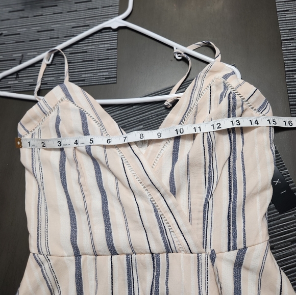 Nwt stripe summer dress! - Picture 3 of 5